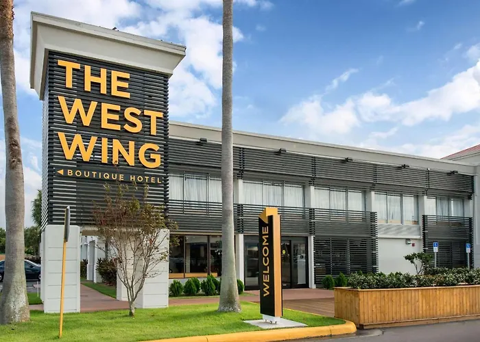 West Wing Hotel, Ascend Hotel Collection